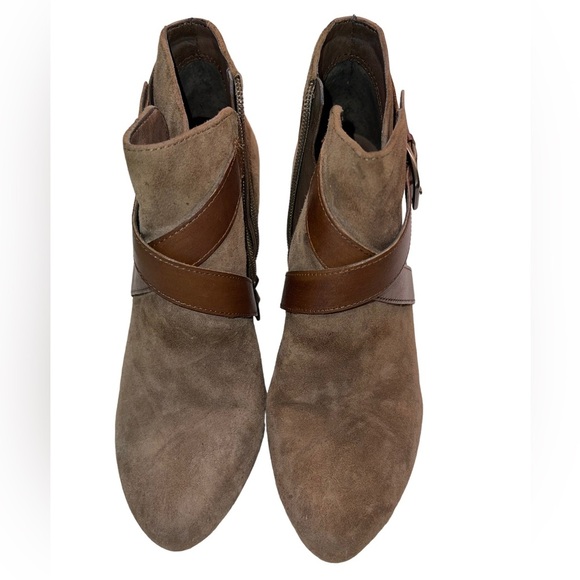 Franco Sarto - brown suede Ankle Boots - size 6.5M - EUC - Picture 2 of 6